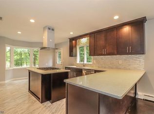 231 Mountain Ave, Pompton Plains, NJ 07444