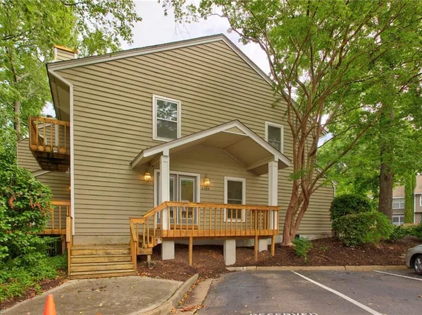 2719 Seashore Cv, Virginia Beach, VA 23454