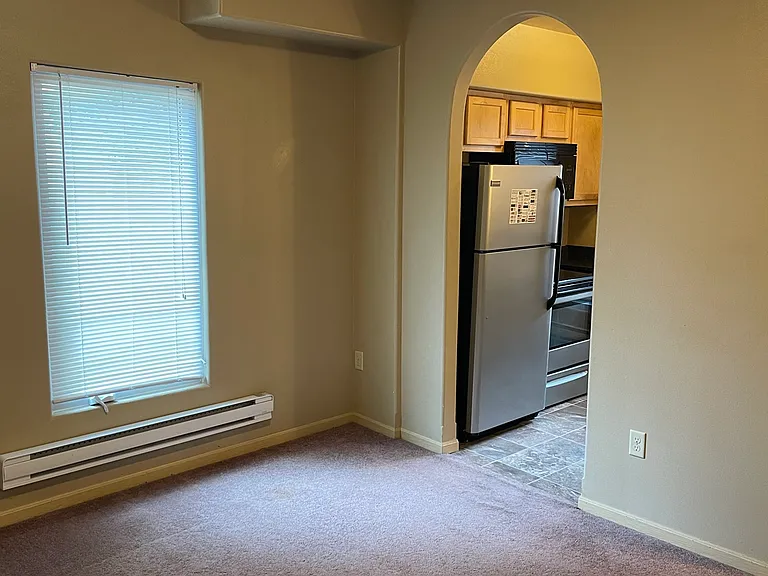 328 N Dubuque St #1 — Photo 9