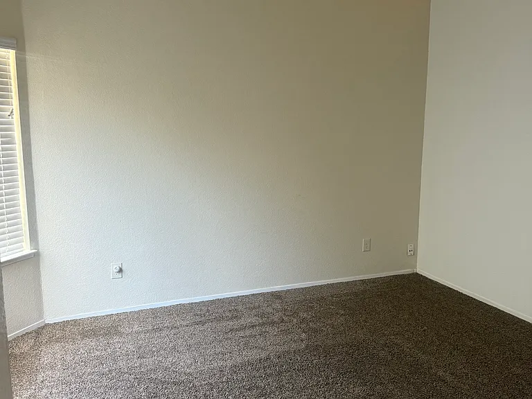 408 Kirbys Mill Dr — Photo 13