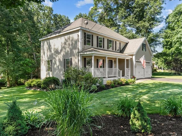 69 Curzon Mill Rd, Newburyport, MA 01950