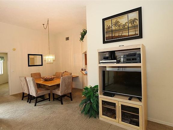 5th image of 625 Beachwalk Cir APT 202
