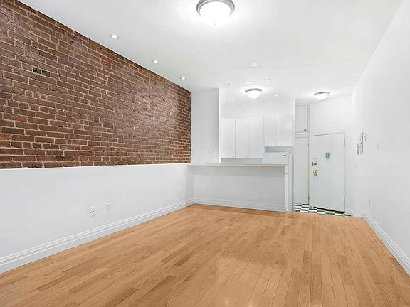 2nd image of 441 E 83rd St #Dd