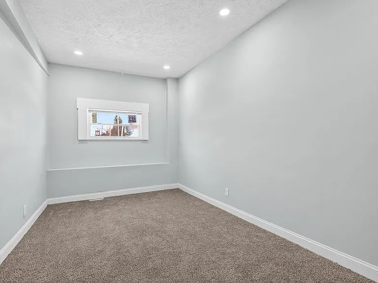 3356 W 44th St — Photo 6