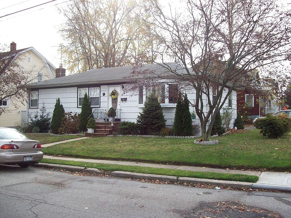 1st image of 270 Waters Ave