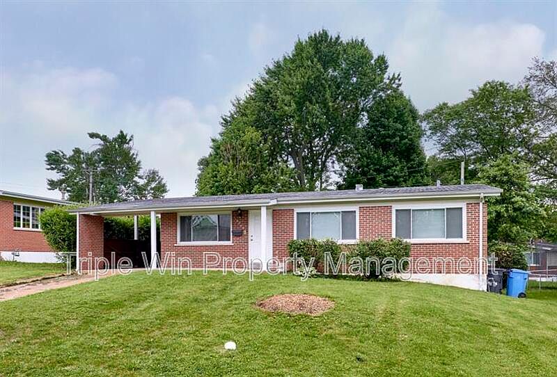 1st image of 2700 Steeplechase Ln