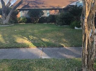 11710 Steamboat Springs Dr, Houston, TX 77067