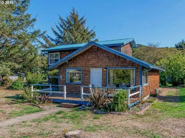 26265 David Ave, Rockaway Beach, OR 97136
