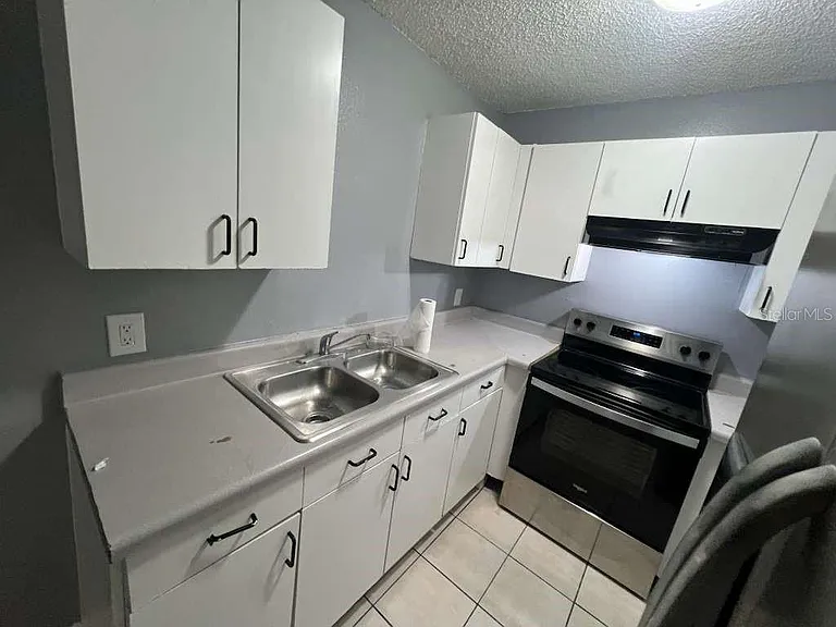 8301 N Alaska St — Photo 3
