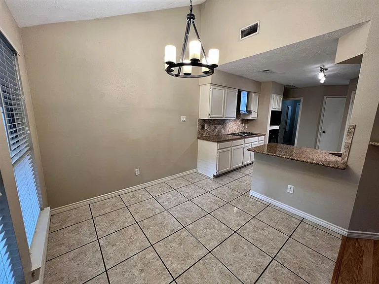 8507 Grove Park Dr — Photo 9