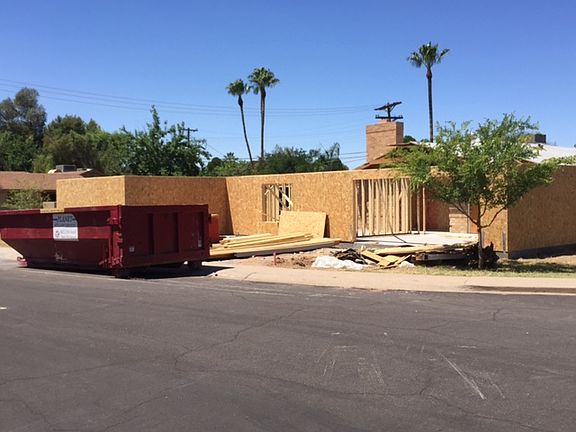 2nd image of 3025 E Mariposa St
