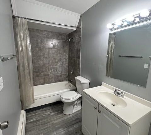 2nd image of 401 Smith St APT B9
