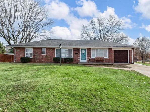 9954 Mahogany Ct, Saint Louis, MO 63123