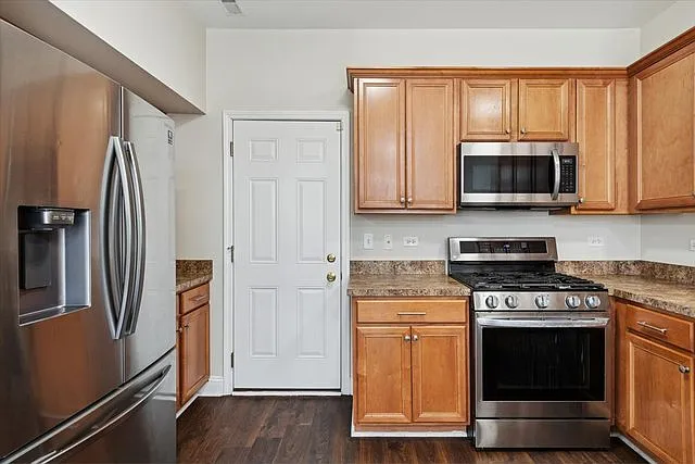 2156 Sunrise Cir #2156 — Photo 7