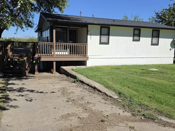 2598 S Shore Dr, Vassar, KS 66543