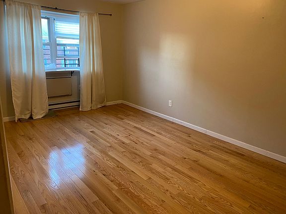 4th image of 43-29 223rd St #3