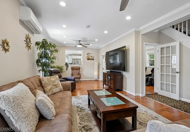 412 Millburn Ave — Photo 6