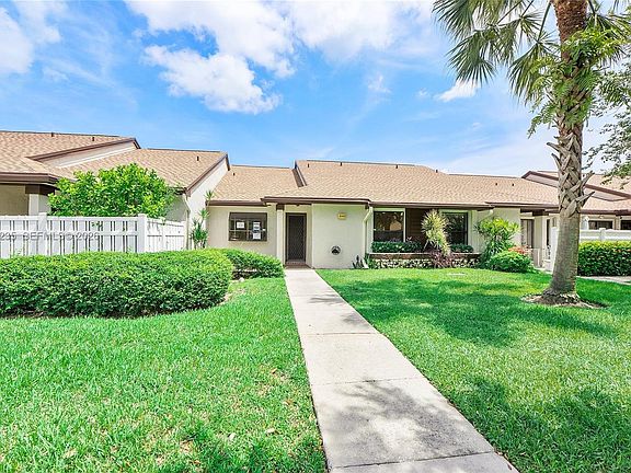 2nd image of 3342 Carambola Cir S
