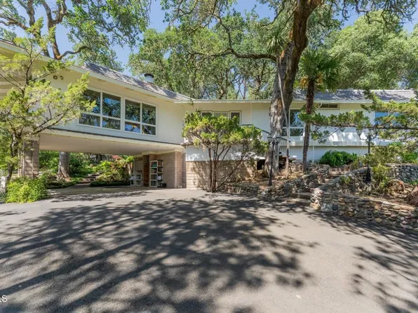925 Knob Hill Rd, Ukiah, CA 95482