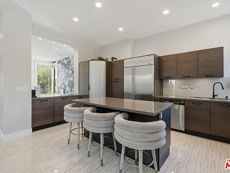 12911 Bluff Creek Dr — Photo 11