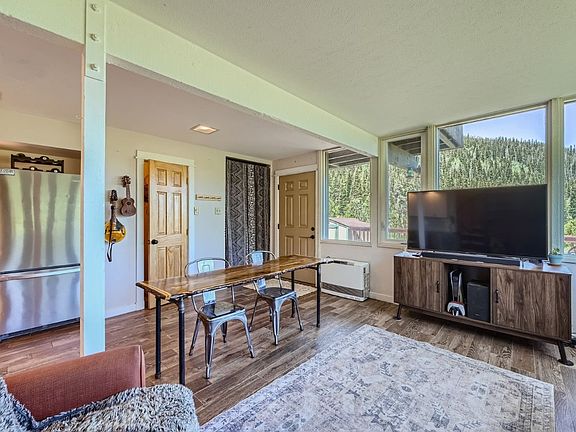 5th image of 156 Lance Lane UNIT 3