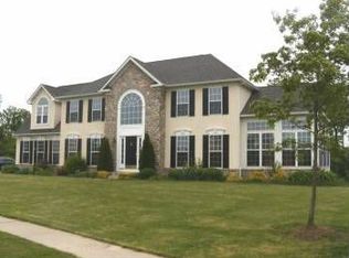 938 Hillcrest Dr, Kinzers, PA 17535