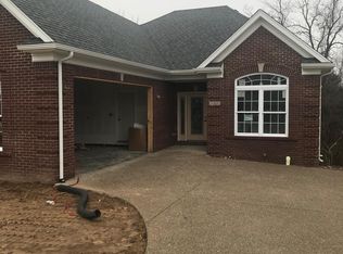 6424 Villa Spring Dr, Louisville, KY 40291