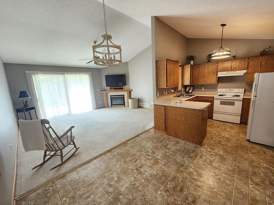 ホート　3日間 707 Ochotto Lake Dr, Avon, MN 56310 | Zillow