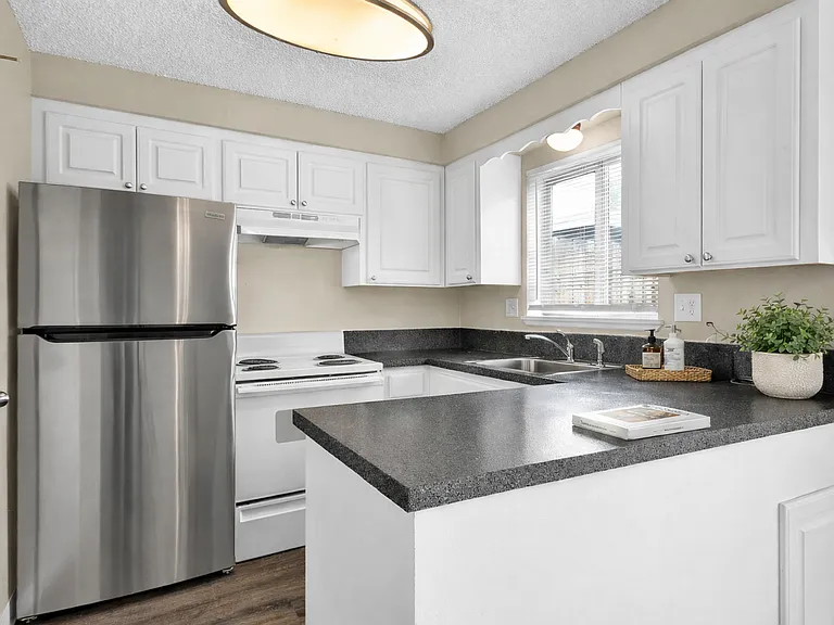 Medallion Townhomes — Photo 7