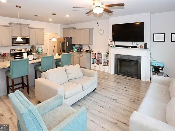 5th image of 7488 Knoll Hollow Rd