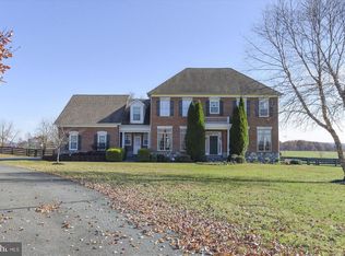 15750 Brookhill Ct, Waterford, VA 20197