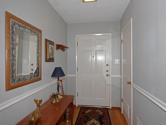4th image of 6660 Lindbrook Way