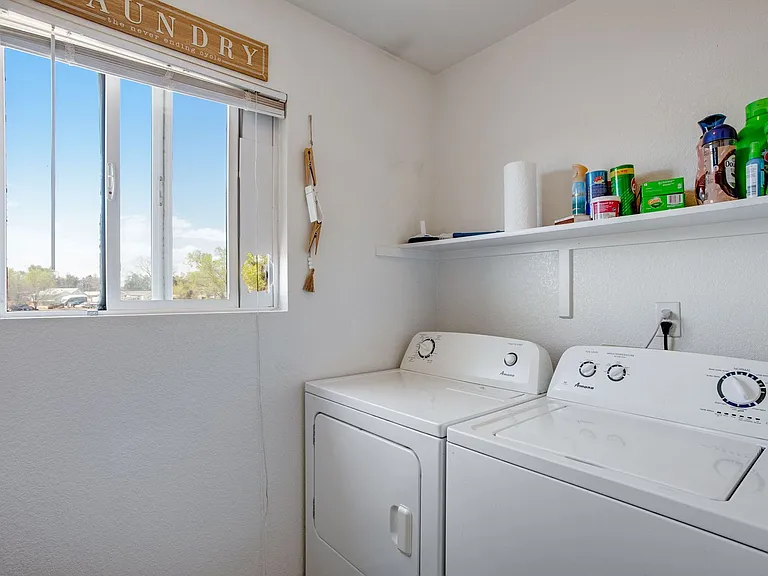 1725 Rowan Ln — Photo 22