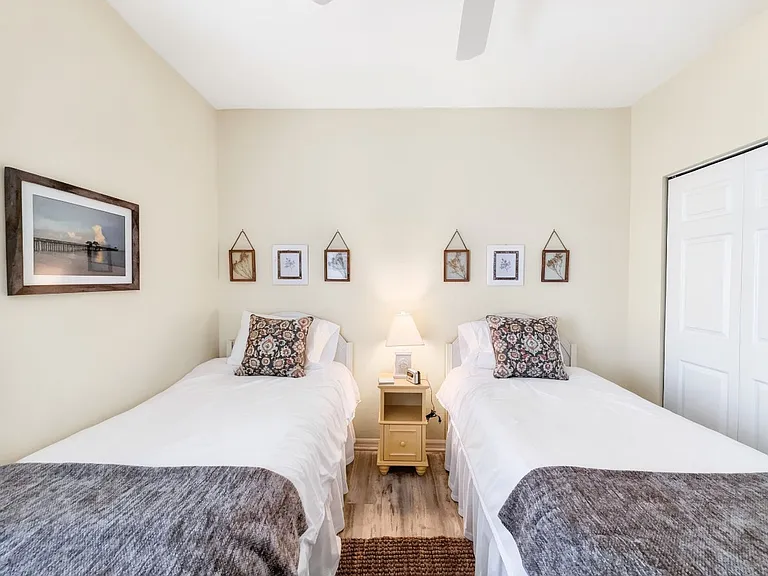 8175 Celeste Dr #1229 — Photo 28