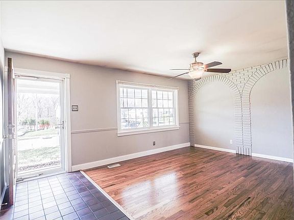 5th image of 12021 Glenpark Dr