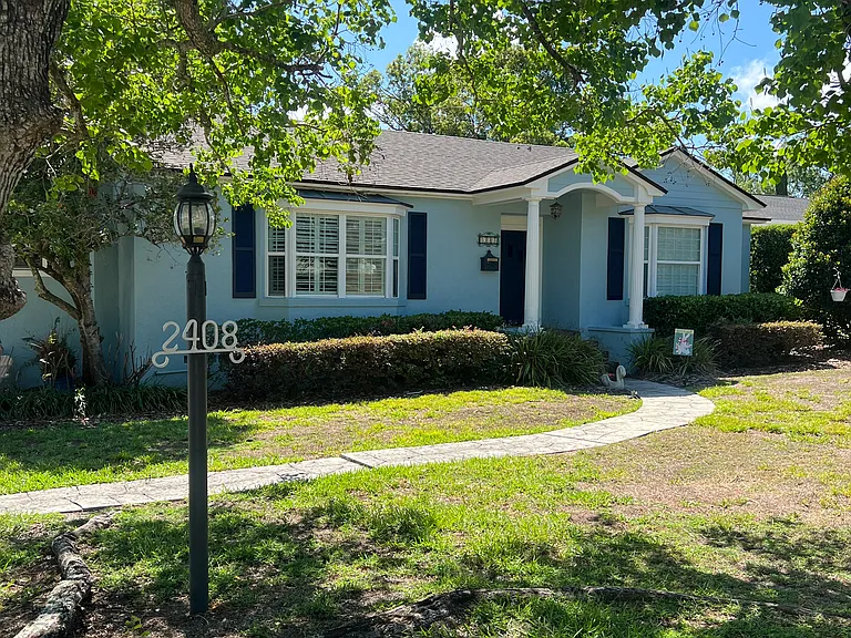 2408 Cambridge Ave — Photo 1