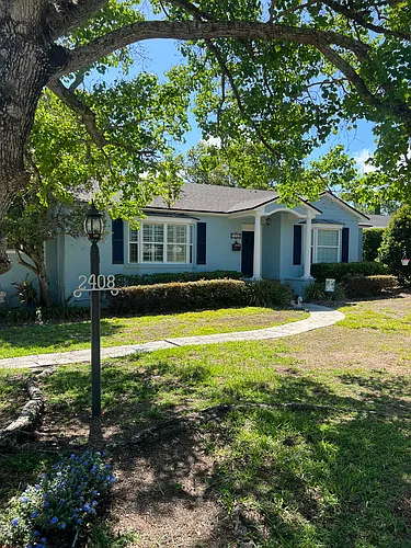 2408 Cambridge Ave Photo 1