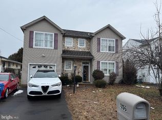 806 Logan Ave, Croydon, PA 19021