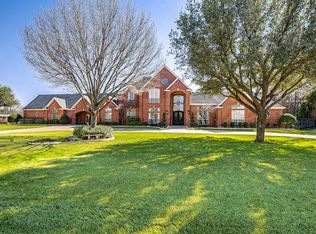1 Darr Rd, Heath, TX 75032