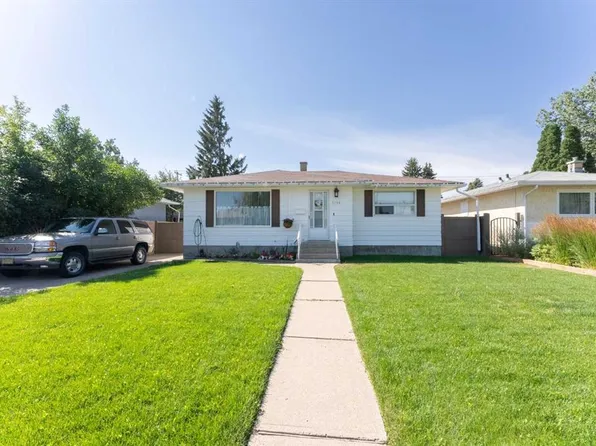 1114 11th Ave N, Lethbridge, AB T1H 1M7