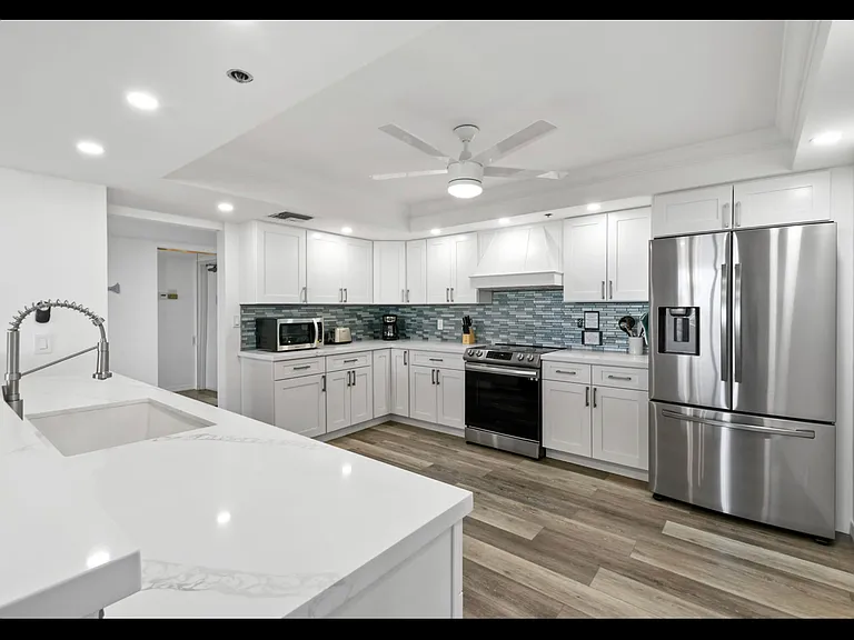 5047 N Highway A1A #404 — Photo 6