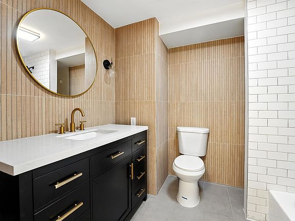 4th image of 338-340 Halladay St #1