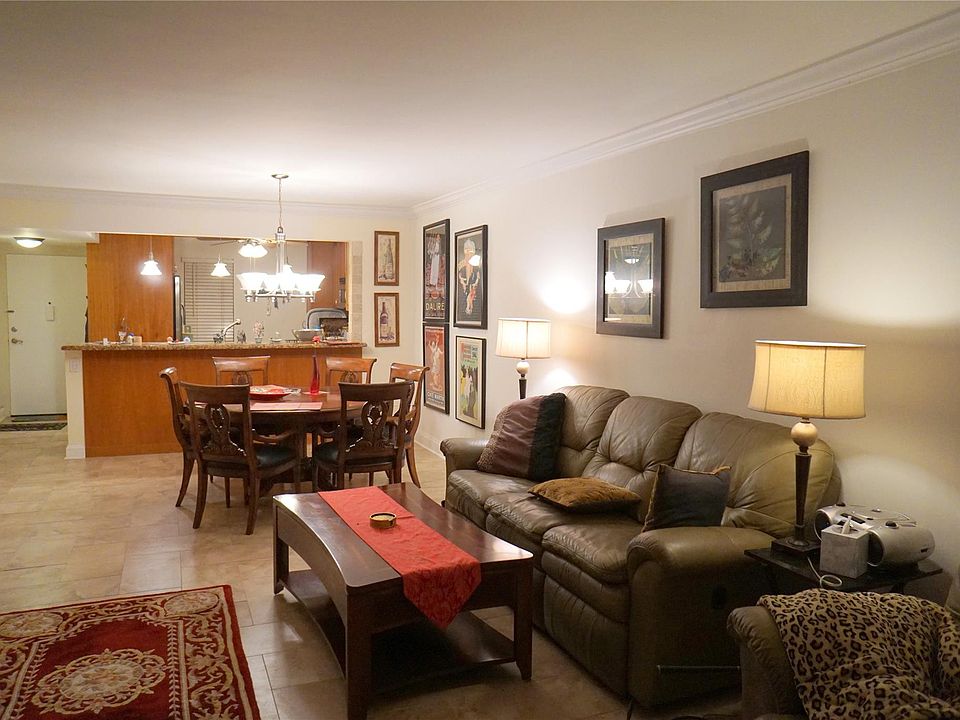 1st image of 2851 Somerset Drive #103