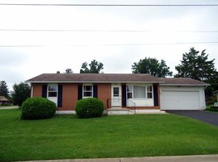 202 Walnut St, Lena, IL 61048