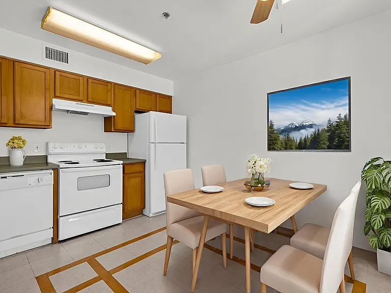 2302 W Colter St — Photo 1