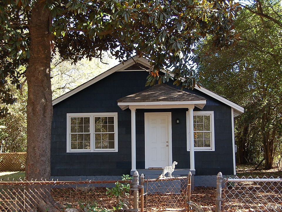 1st image of 2720 Skyline Ave