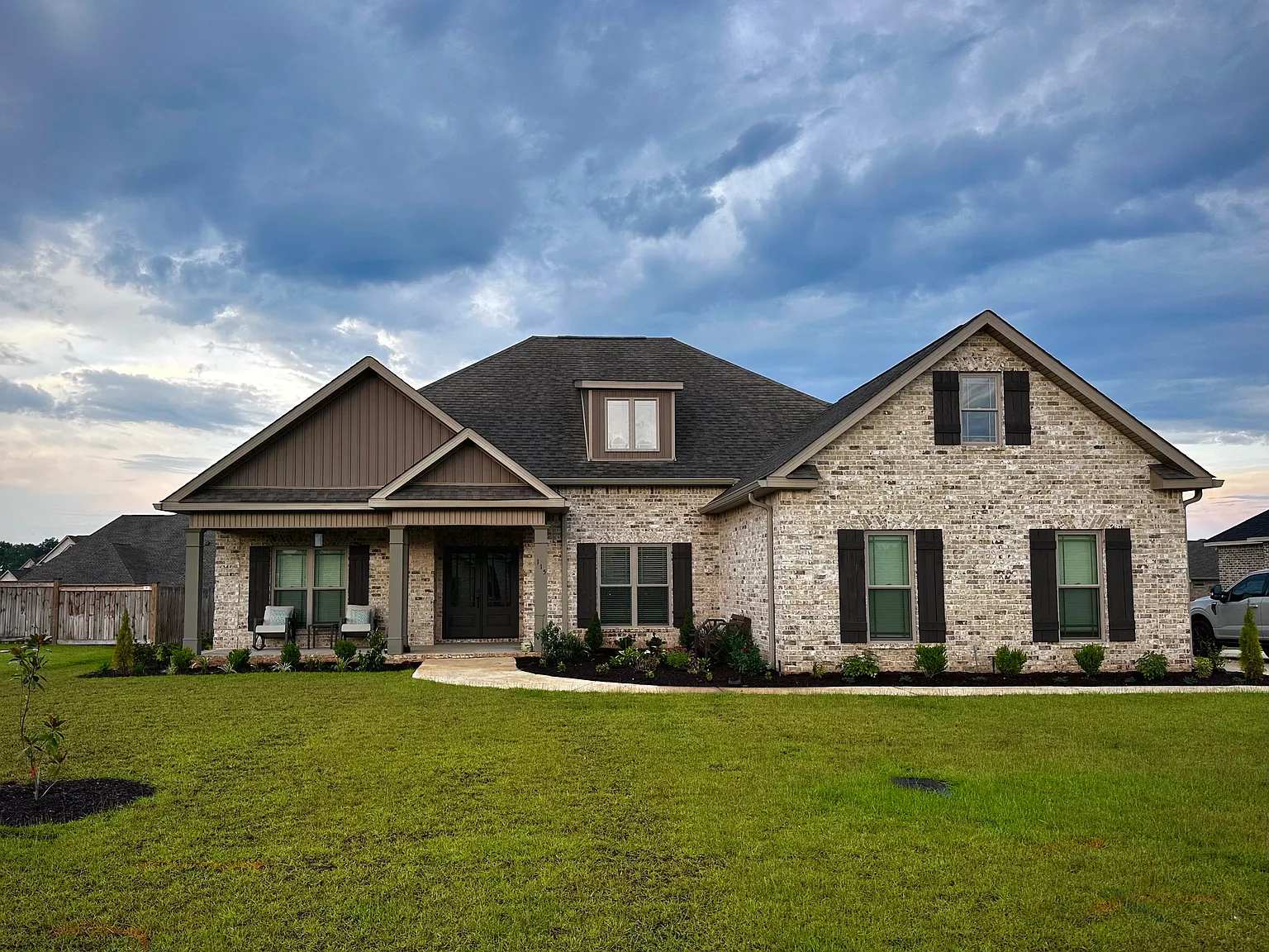 115 Blue Mist Ln — Photo 1