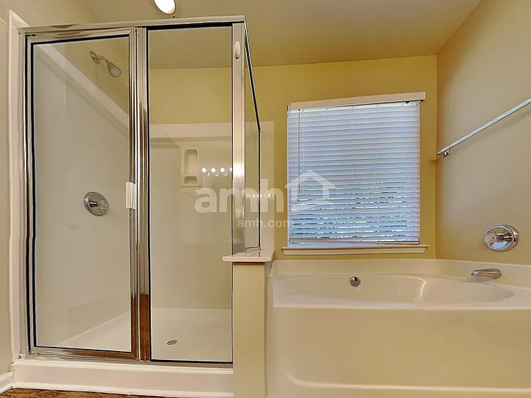 18306 Victoria Bay Dr — Photo 16