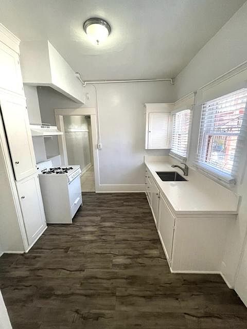 1st image of 1746 E 2nd St #0