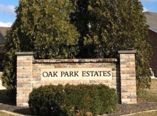 107 Oak Ln, Springfield, IL 62712